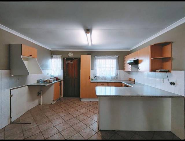 3 BEDROOM HOUSE FOR SALE IN THE REEDS